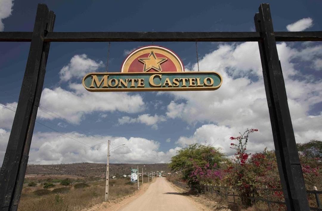Flat Hotel Fazenda Monte Castelo - Gravatá Bezerros Exterior foto